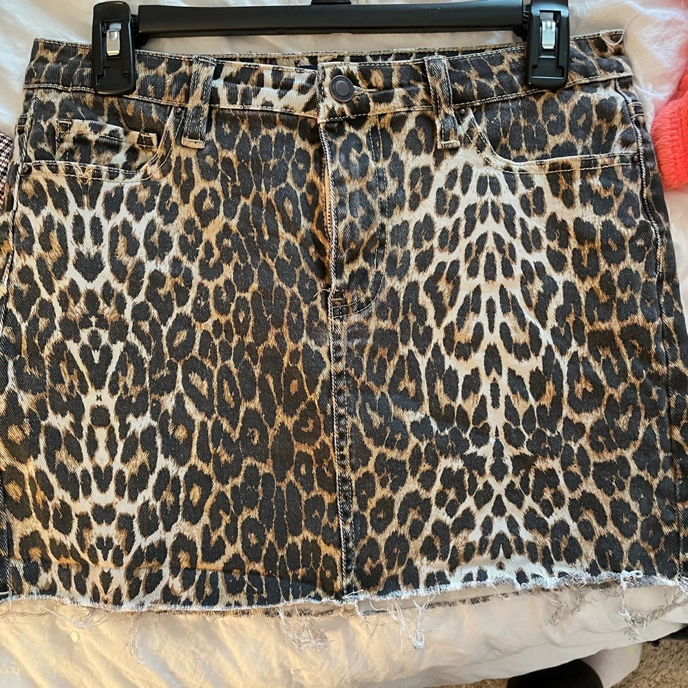 Cheetah print mini skirt